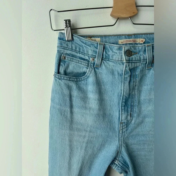 'Levis 70s High Straight  Jean light wash - Picture 3 of 12
